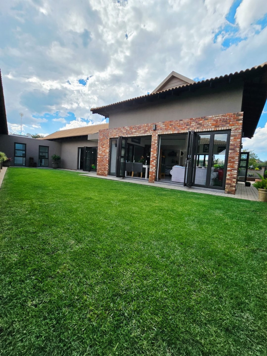 3 Bedroom Property for Sale in Wilkoppies North West